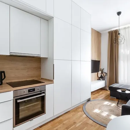 Turnkey I Cozy By Letna Park Апартаменты